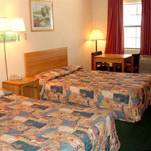 Luxury Inn Forrest City Room photo