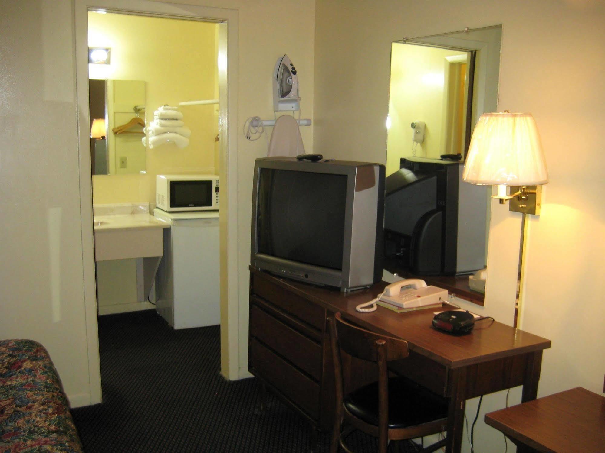 Luxury Inn Forrest City Exterior photo